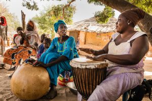Stage photo en petit groupe avec une coach expérimentée dans un Sénégal authentique, en immersion au cœur du Siné Saloum.
