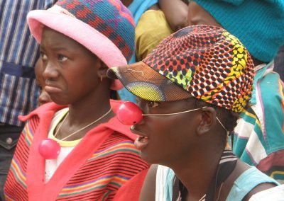 Voyage responsable et solidaire au campement du Niombato, Sénégal: sensibilisation à l'hygiène à l'école de Sandicoly au travers d'ateliers clowns.