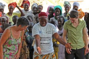 Tourisme responsable et solidaire dans le Siné Saloum au campement du Niombato au Sénégal, un séjour découverte entre mer et brousse.