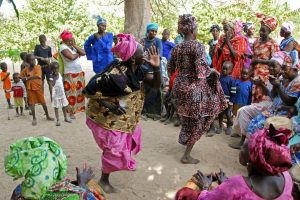 Tourisme responsable et solidaire dans le Siné Saloum au campement du Niombato au Sénégal, un séjour découverte entre mer et brousse.