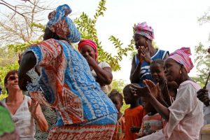 Tourisme responsable et solidaire dans le Siné Saloum au campement du Niombato au Sénégal, un séjour découverte entre mer et brousse.