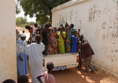 Voyage responsable et solidaire au campement du Niombato, Sénégal: actions solidaires 2012: actions solidaires, consultations de villages optiques et dentaires.