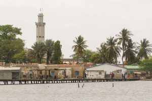Tourisme responsable et solidaire dans le Delta du Siné Saloum au campement du Niombato au Sénégal, un séjour découverte entre mer et brousse.