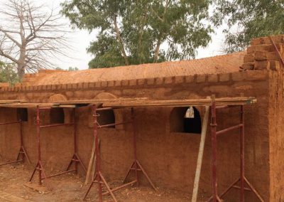 Voyage responsable et solidaire au campement du Niombato, Sénégal: actions solidaires 2016 : "constructions témoins" d'une coupole et d'une voûte en terre-paille.